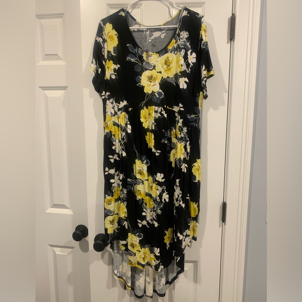 XXL Maternity Dress—yellow flowers. Never worn with tags.